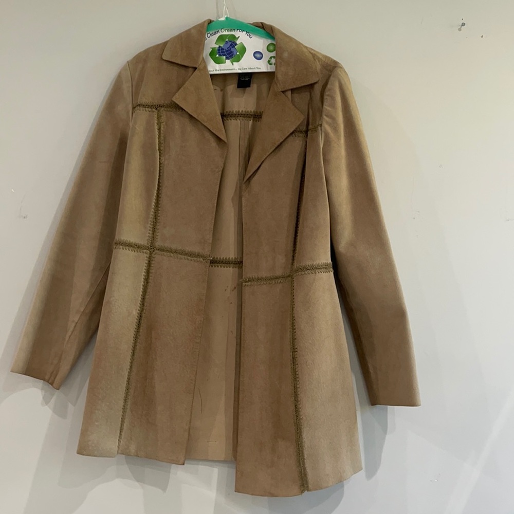 Beautiful creamish brown coat